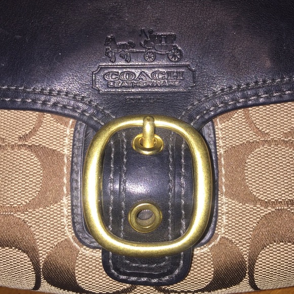 Coach wristlet wallet. - Picture 6 of 8
